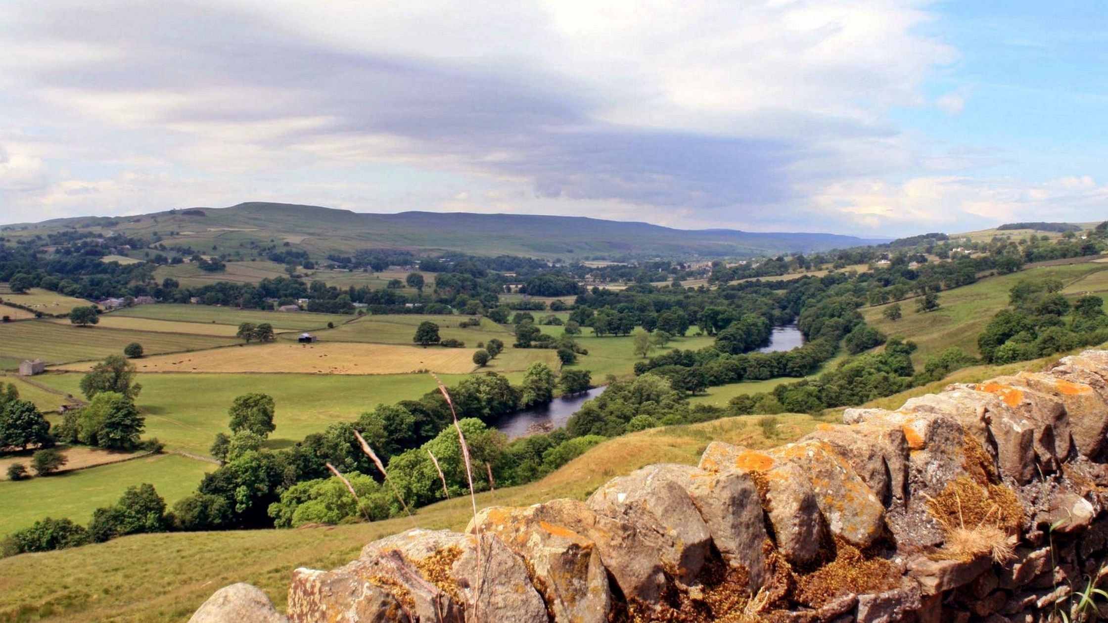 Rolling hills and blue skys of the Yorkshire Dales 