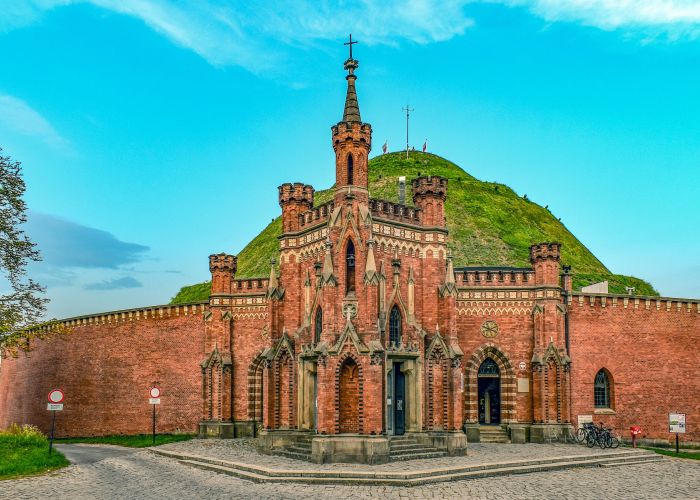 Krakow & Auschwitz Destinations Airedale Tours